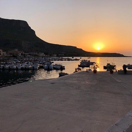 La Casa Del Gelso Apartment Tonnara di Bonagia Luaran gambar