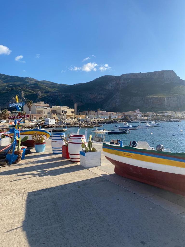 La Casa Del Gelso Apartment Tonnara di Bonagia Luaran gambar